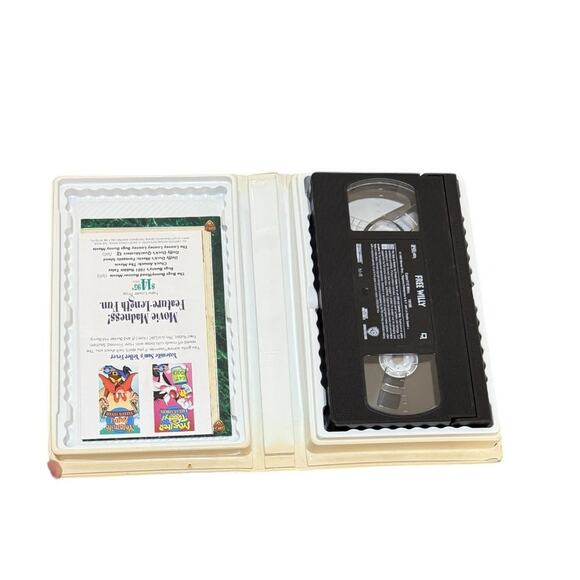 Lot of 3 VHS Tapes Antz Free Willy Shrek - Picture 8 of 9